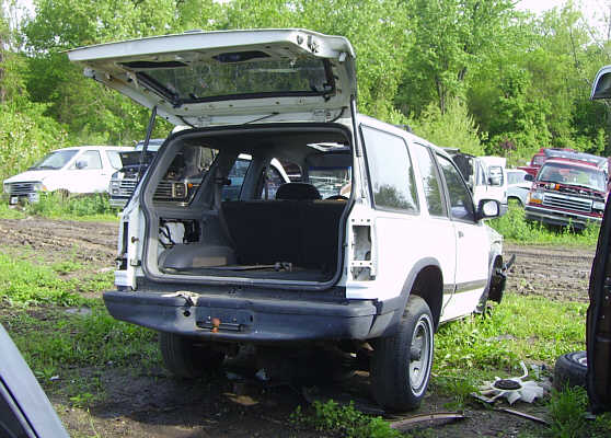 The donor Mazda Navajo